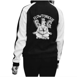 NWT Yogi Studio Y7 $250 BomberJacket Size Large B & W